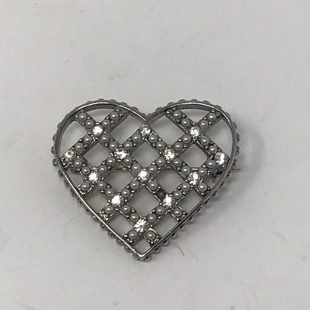 ❤️LC Heart Brooch